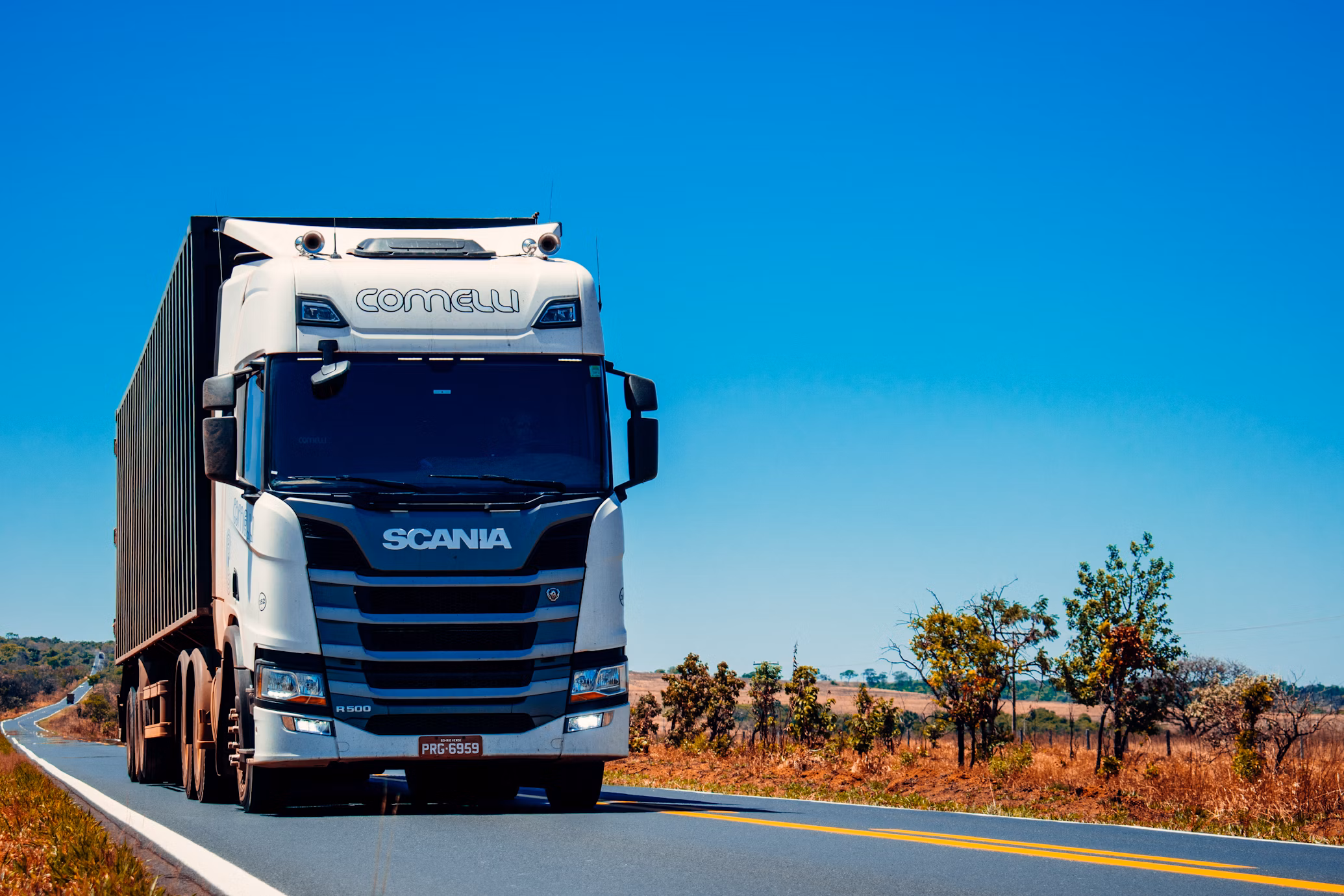 Truck-on-operators-licence-on-road